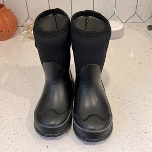 Kids BOGS boots, size 10 (toddler)
